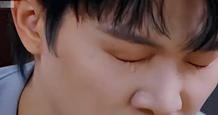 周深是一个很好的歌手