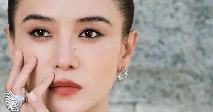 拒绝硬邦邦！2025 软核风尚，解锁冬日柔暖慵懒气场～