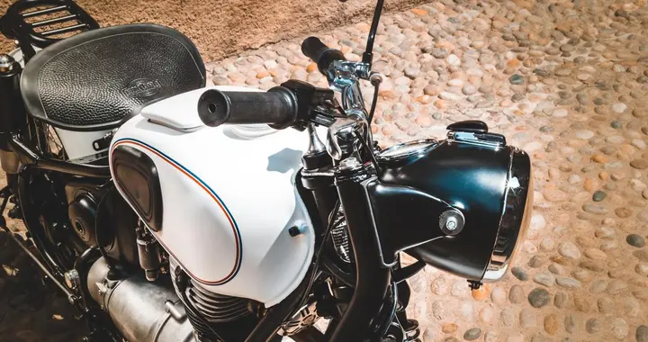 2026年5月起，电子眼专盯摩托车这8类违章拍到就罚，别再信拍不到