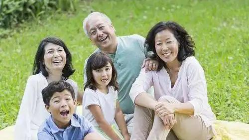 山野村夫：，是有儿女还是有钱幸福