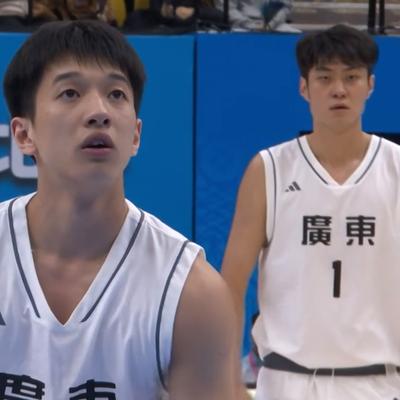 体育妙人甲：广东队训练，麦考尔狂练三分