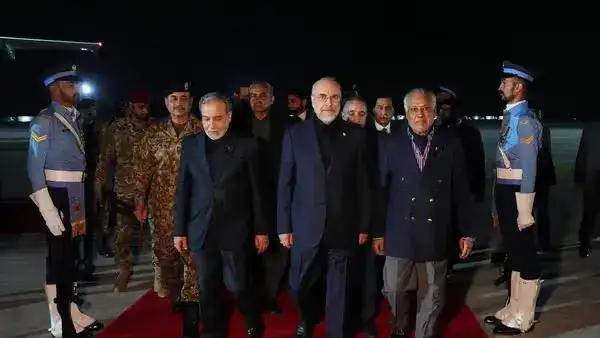 闻笑看世界：美伊谈判开场！特朗普：他们已