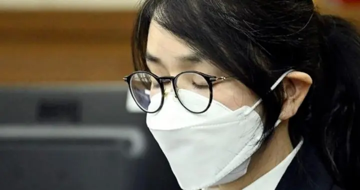 当庭反咬尹锡悦脱罪！金建希泪崩称后悔结婚，满箱名表撕破面具