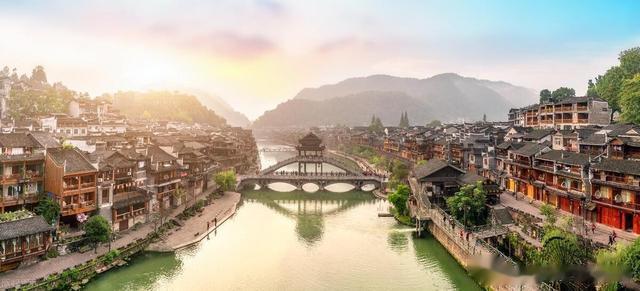 离境退税催化密集！免税跨境支付布局龙头全梳理