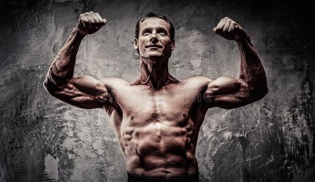 长时间遛弯会伤“心”？两个运动，强肌肉、控血压，适合中老年人