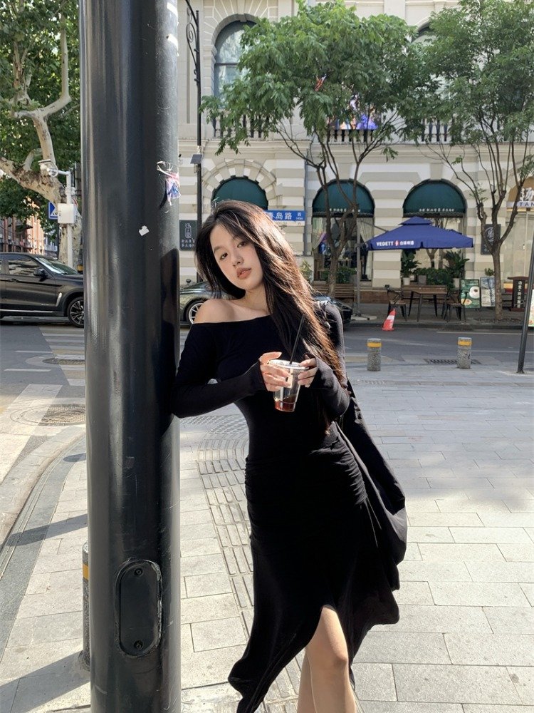 法式气质黑色露肩长袖连衣裙女