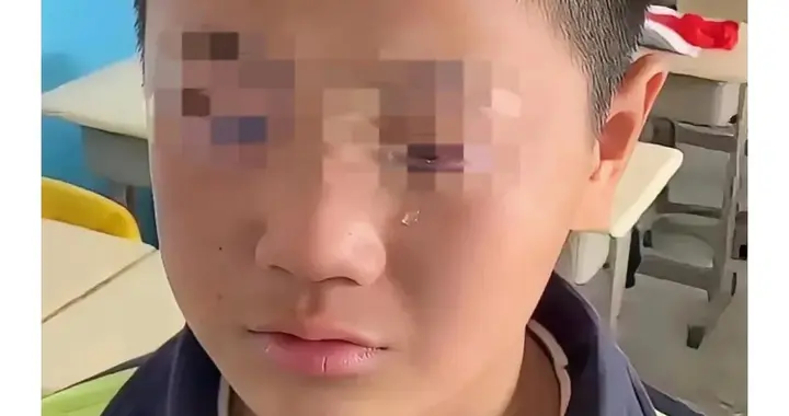 初一儿子求妈妈“中午送两份饭”，妈妈一问原因鼻子酸了