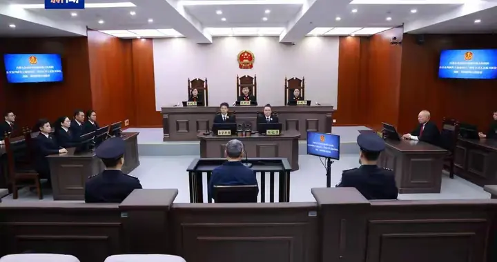 中纪委最新提醒：机关事业单位职工 这8种饭局别去 第5种最容易犯错