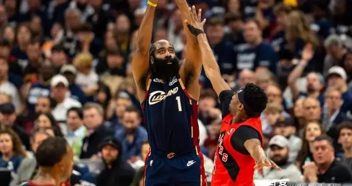 米切尔32分+哈登两双！骑士126-113轻取猛龙拿下季后赛开门红！