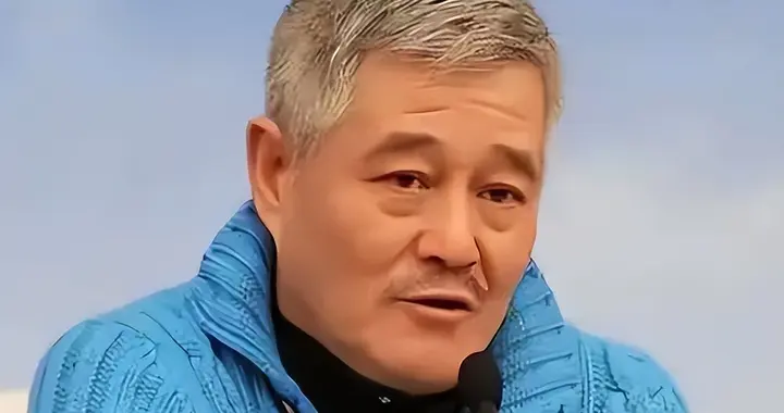 被抓后家中查出20吨黄金，秘密移民国外？赵本山私生活谣言太离谱