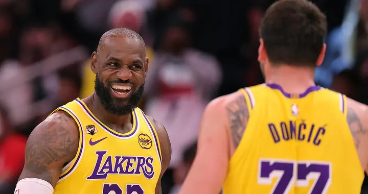 火箭再次输给湖人 火箭的短板被湖人无情拆解 乌度卡应对明显不及时