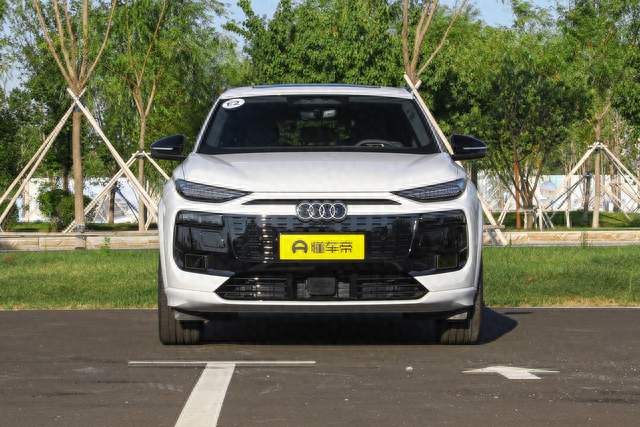 奥迪Q6L e-tron开启预售：续航超750km，配800V快充，到底强在哪？