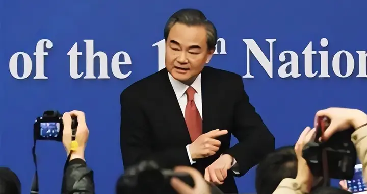 俄乌最恐怖下场：并非俄罗斯落败，而是中国被迫卷入战争泥潭？