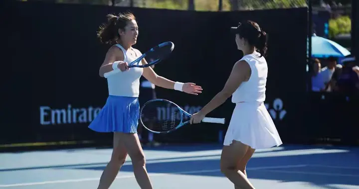 澳网女双首轮：徐一璠/杨钊煊直落两盘轻取对手 晋级次轮