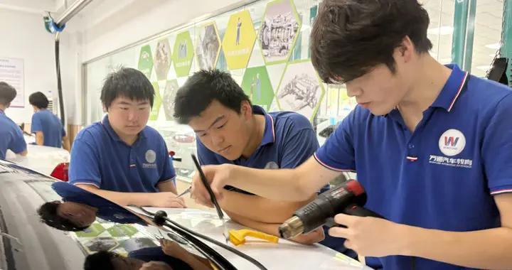 学汽修，选靠谱学校，河北万通技工学校