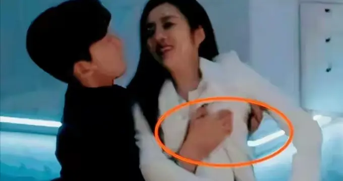 陪吃陪睡仅冰山一角？被曝出轨四次，假戏真做占便宜，内娱好荒唐