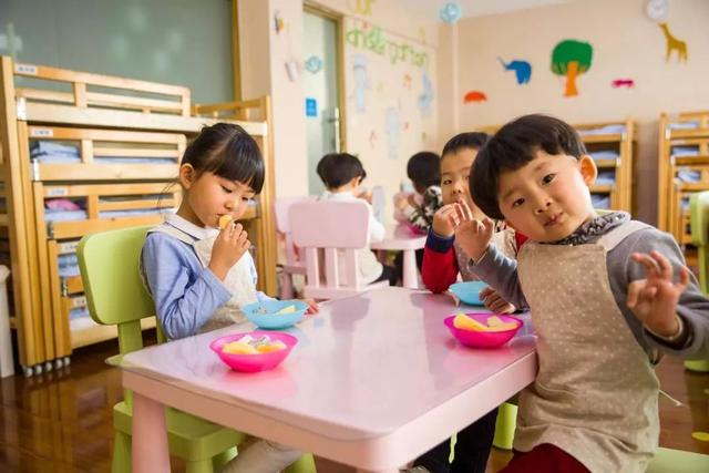 习惯养成要趁早，别等孩子上小学初中，那时候黄花菜都凉了