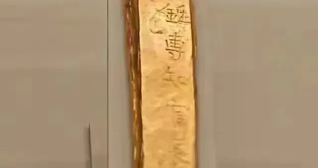 山西小伙刨出34公斤古法黄金，改命之余，牵出盛世血淋淋的伤口