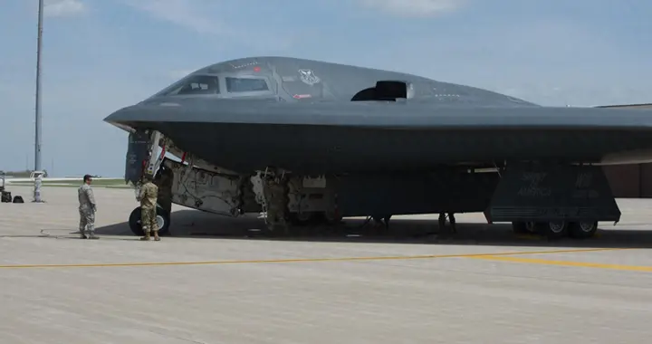 2050 战略轰炸机格局洗牌：俄渐淡出，中完成逆袭