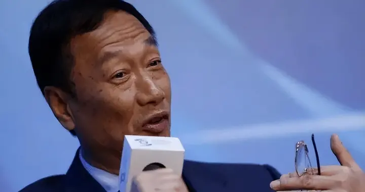 打脸来得太快！曾叫嚣给大陆赏饭吃的郭台铭，现在被现实磨平棱角