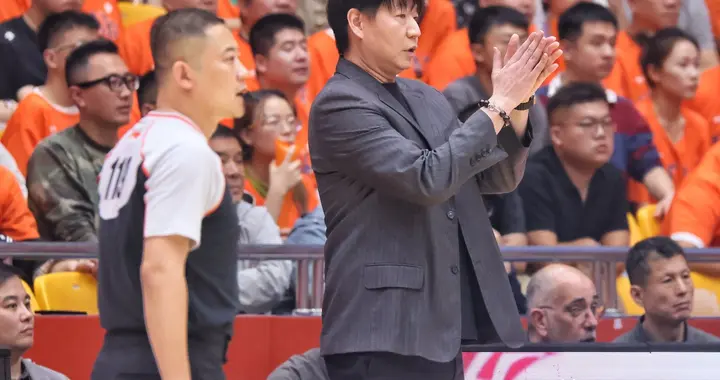 邱彪信任危机再现，山东男篮困局何解？