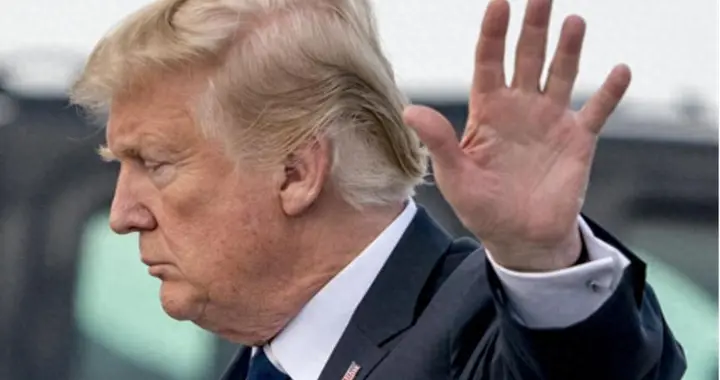 导弹砸向天然气，大火烧穿美基地！底线彻底没了，以色列坑惨了美