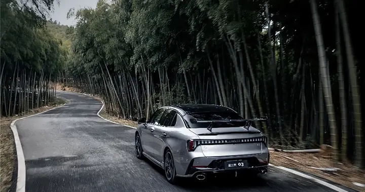 领克03大尾翼版：年轻人，终于不用将就了