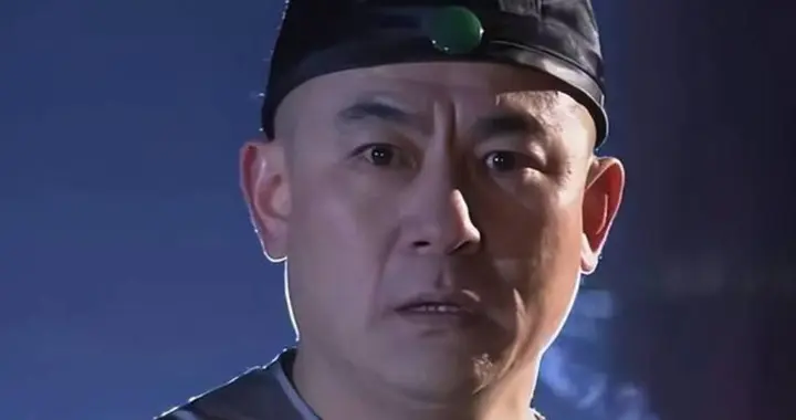 戏里演渣男，戏外好男人，36岁执意和妻子离婚，61岁活出别样人生