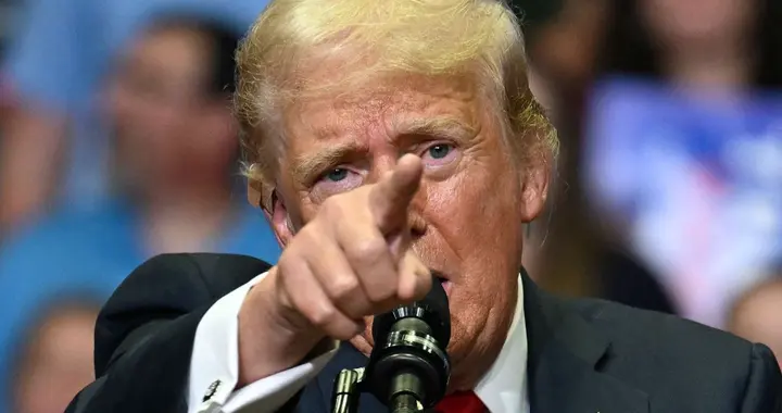 特朗普一声令下，美军封锁霍尔木兹海峡，伊朗警告：B计划已备好