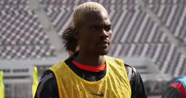 中超动态、海港新援克劳德已抵达多哈 迅速参加全队冬训合练