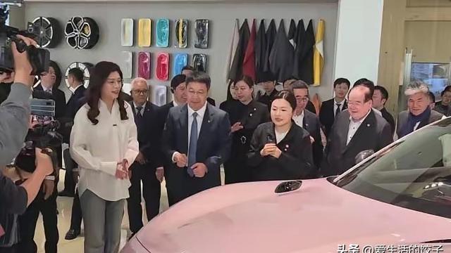 爱生活的饺子：难怪老公爱小米！SU7真的