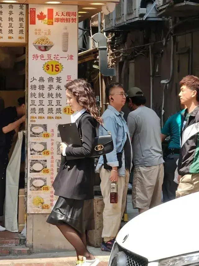 TVB 女神张曦雯造型翻车！五五身争议引爆全网，马贯东无辜躺枪