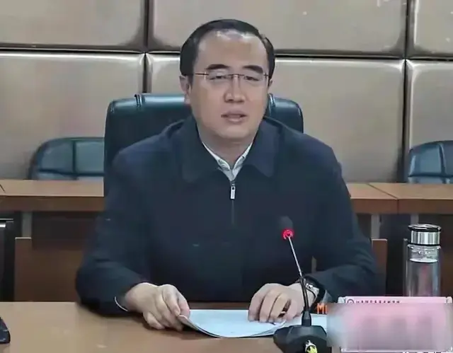 五一打虎！山西揪出巨腐“蛀虫”，好赌成性，已是二次被查！