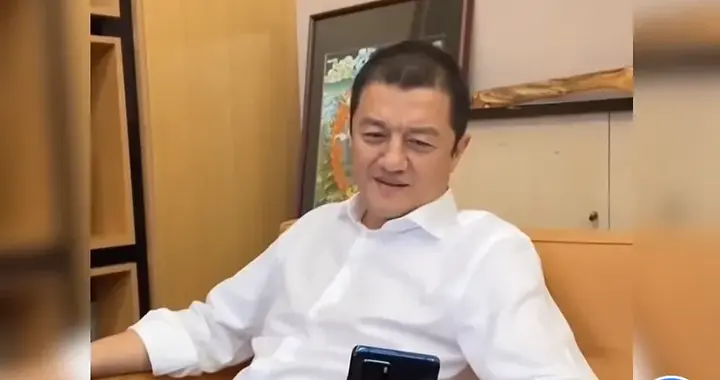 李亚鹏邀女吃饭被无视，背后的细节却暖哭全网