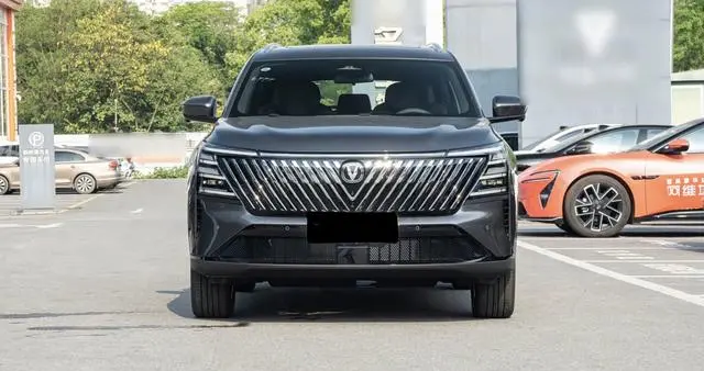 长安CS75 PLUS蓝鲸超擎上市，定价10.99万起，值得买吗？