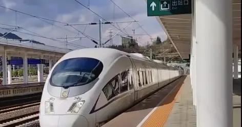 南珠高铁为何不选择茂名（信宜），而是梧州（岑溪）？原因呢？