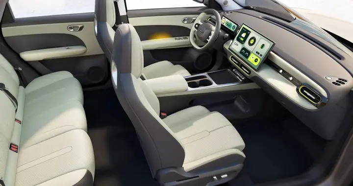 坦克700 Hi4‑Z内饰首发，大五座+插混重塑旗舰越野