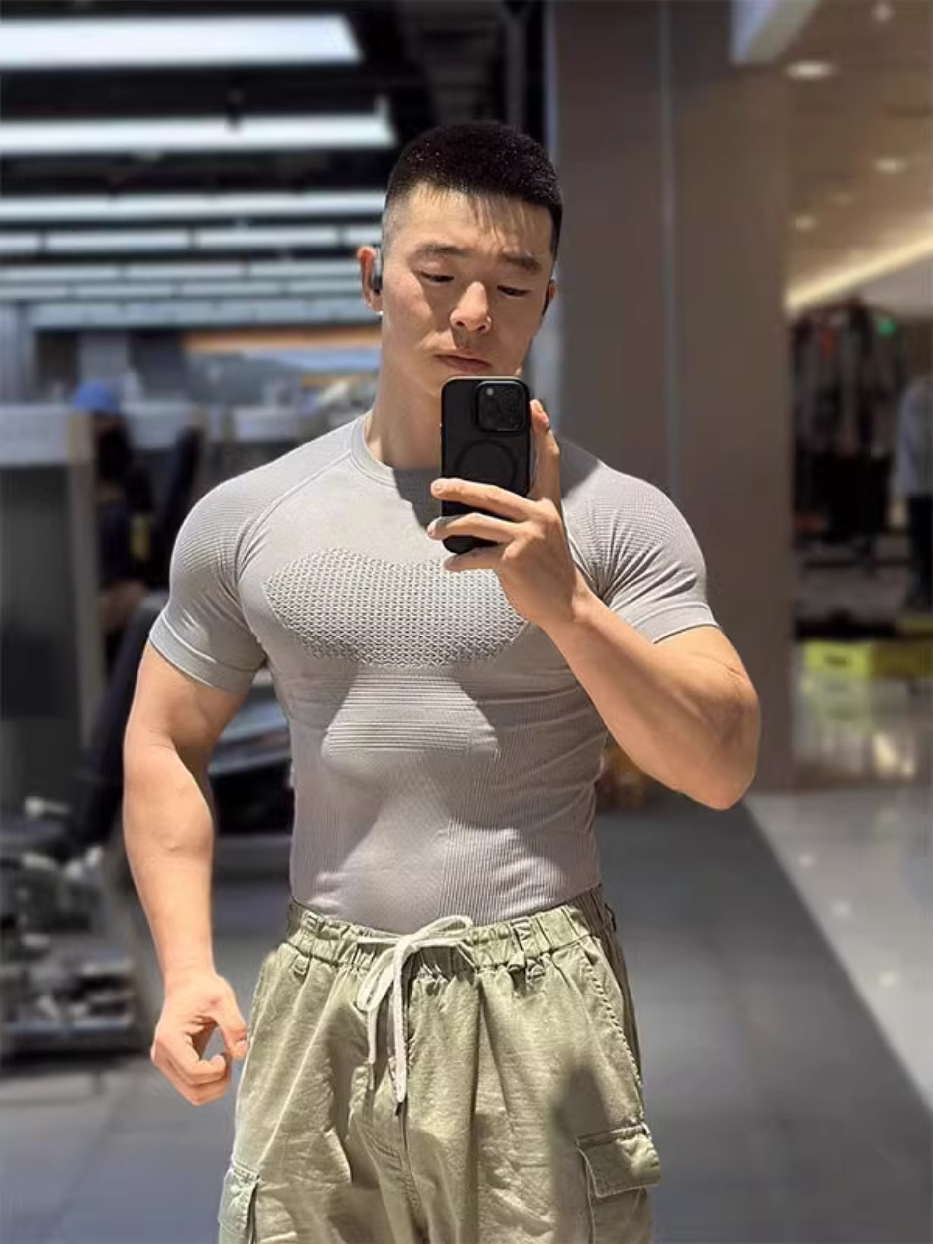 鱼鳞纹无缝收袖口T恤男夏季弹力透气速干短