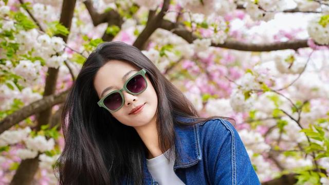 于是欣妍：你说人生艳丽 我没有异议