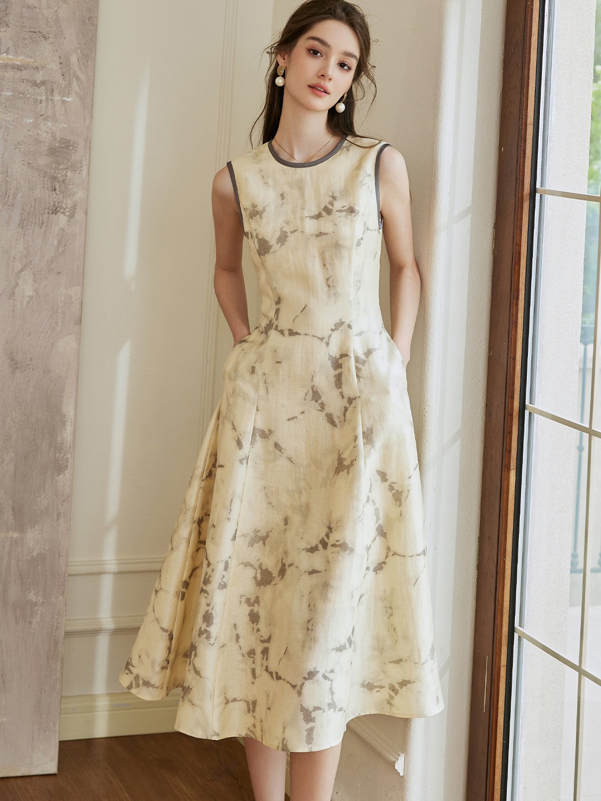 素雅新中式连衣裙，彰显气质魅力