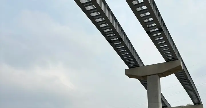 贵阳地铁4号线，和S2号线，哪个更应该先修？