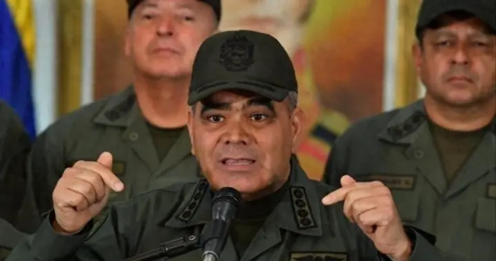 前防长刚喊完“绝不投降”就被连夜撤职，而