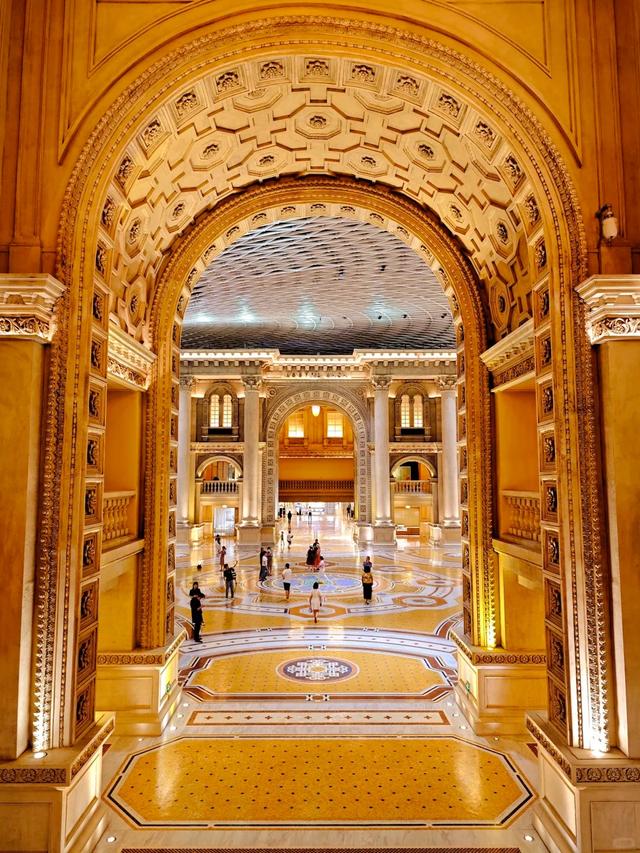 “有家就有佛山造”的残酷真相：网红地标成为佛山人买不起的风景