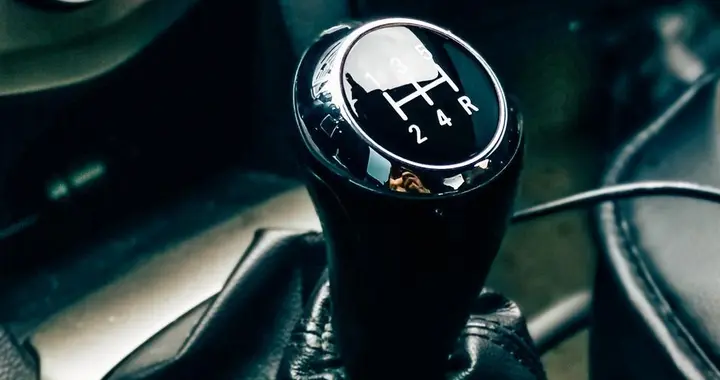 开了9年手动挡，换成自动挡后才明白：手动挡对比自动挡有3大优势