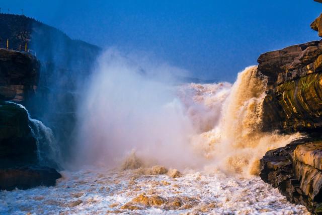 20句描写黄河的诗词名句及简赏