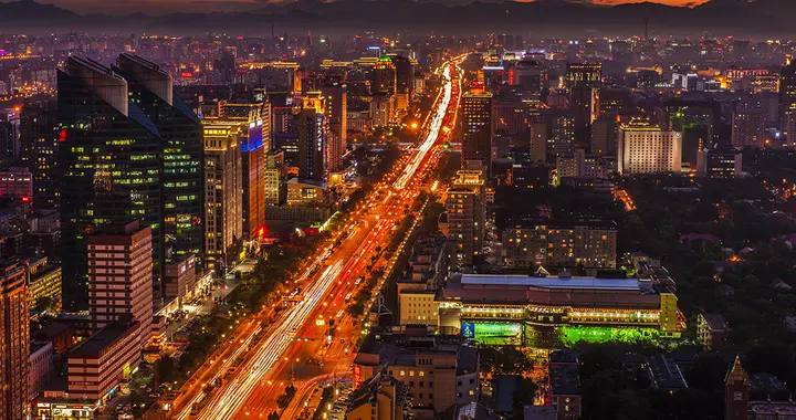 春节“反向过年”爆火：这届年轻人把父母接到了大城市