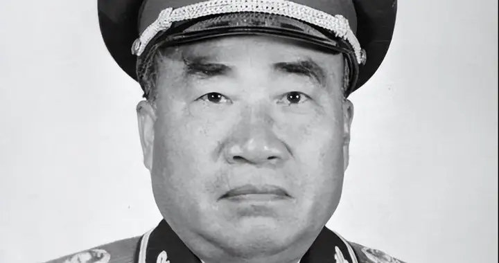 朱德好像并没有什么战功？为何能成为十大元帅之首？