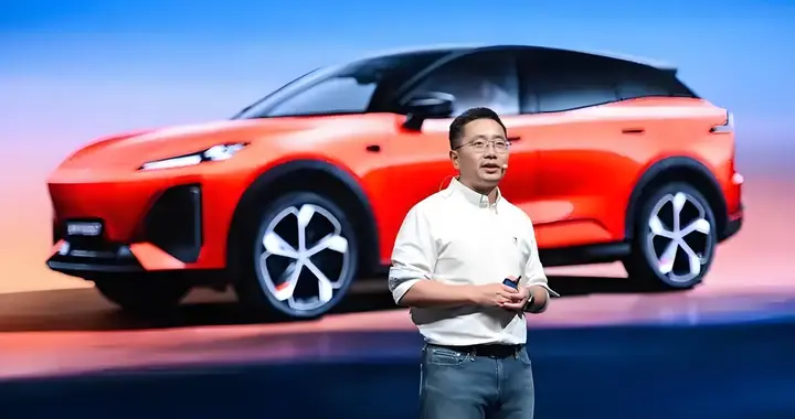 全新深蓝S07上市:15.39万元起+630km续航+华为ADS SE...