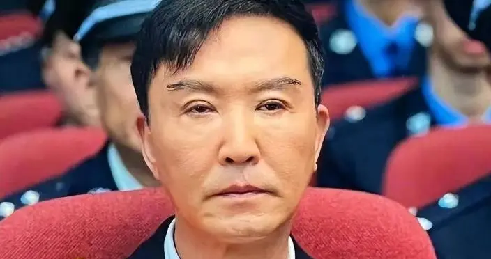 明明演技平平，却被尬吹成“老戏骨”，这6位演员真的被高估了