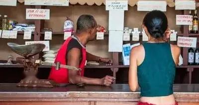 不送钱，送大米白面！中国这一手，比给美元高明在哪？